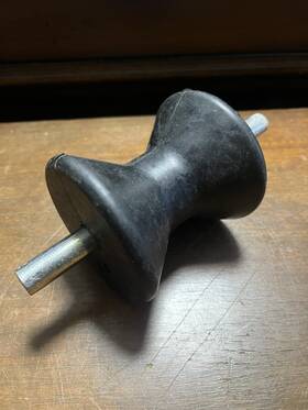 3143 C.h. Yates Rubber 3 Inch Bow Roller 1/2 Shaft Black - Included