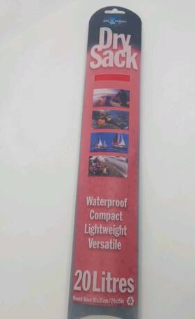 Sea To Summit 307860007859 20 Litre Lightweight Dry Bag - Red Waterproof New In Package Sea To Summit 307860007859 20 Litre Lightweight Dry Bag - Red Waterproof New In Package
