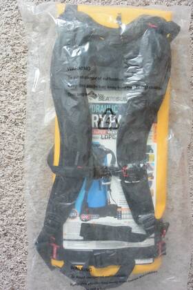 Ahdbhs35yw Sea To Summit Hydraulic Dry Pack With Harness 35l Yellow New