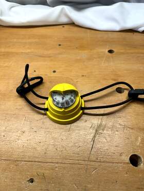 Ss015904000 Suunto Orca-pioneer Kayaking/ Canoeing/ Small Boat Compass - Yellow Pre-owned