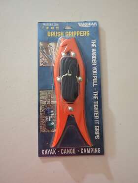 01-0083 Yak Gear Yakgear Brush Gripper - Galvanized