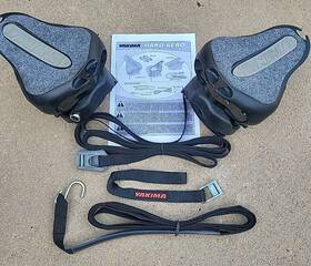 4044 Yakima Mako Aero Universal Kayak Carrier #4044 With Mounts And Straps