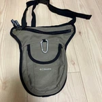 Columbia Mesh Body Bag Beige Men Rare Outdoor Model Limited Ediiton Vhtf Pre-own. Fixed Price $49.29.