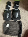Xtreme Limits Rollerblade Pads/guards Set With Carrying Bag,no Size Tag Good Con. Fixed Price $15.00.