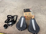 Yakima Mako Saddles Part 4019 Complete In Box Very Lightly Used. Fixed Price $45.00.